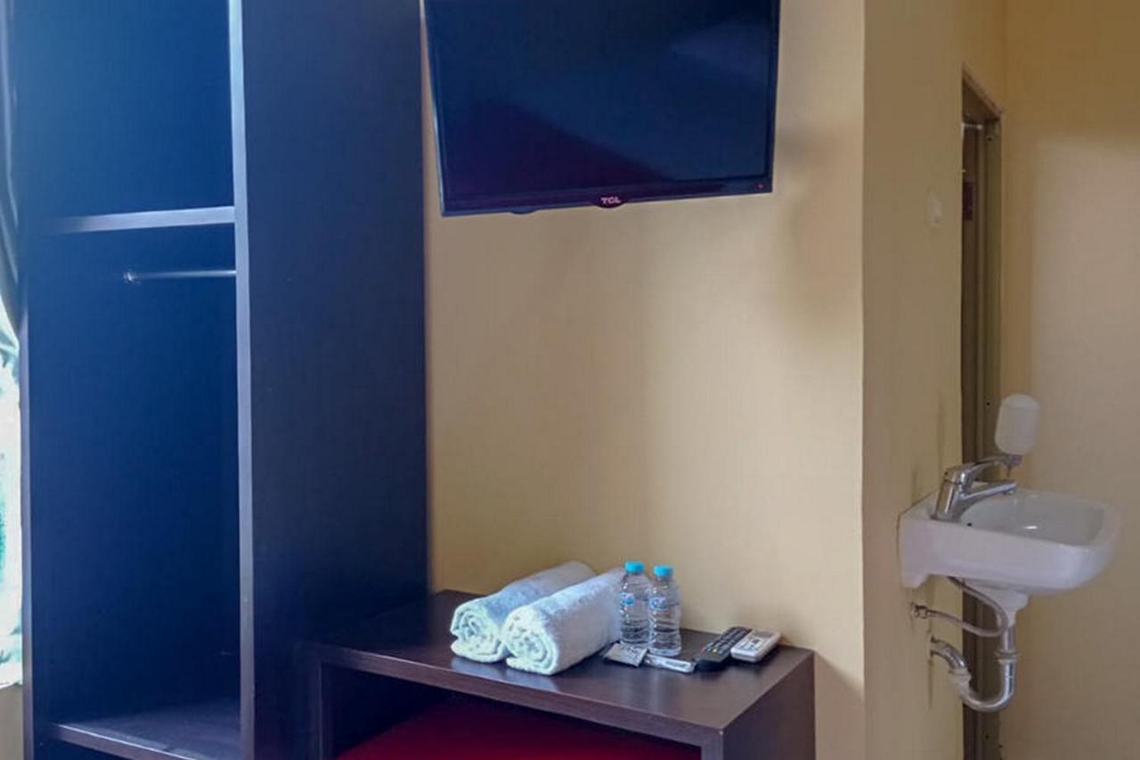 Rama Shinta Homestay Near Gembiral Loka Zoo Redpartner Yogyakarta Esterno foto